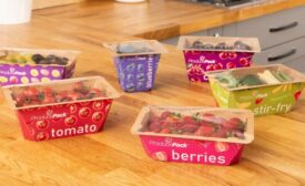 Paperboard alternative to plastic trays for produce packaging