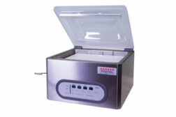 Vacuum packaging machine