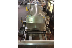 Bun glaze spraying system