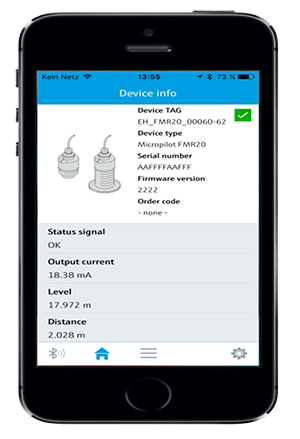 Using the Endress+Hauser SmartBlue app, maintenance staff can view instrument data